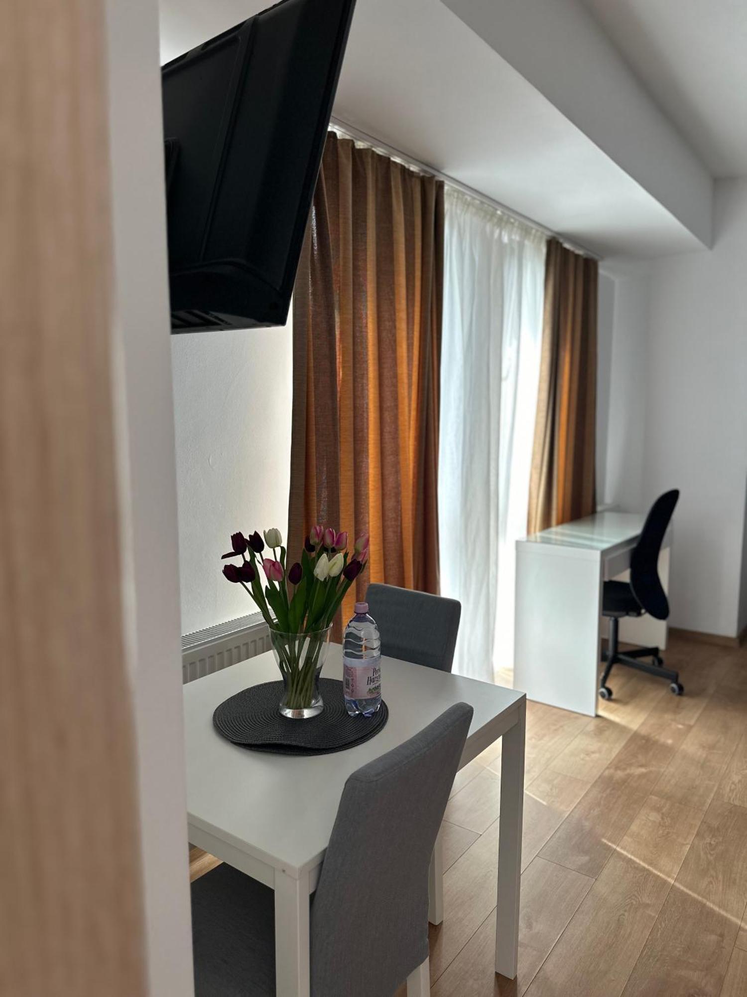 Central Studio Bucur Бухарест Екстер'єр фото